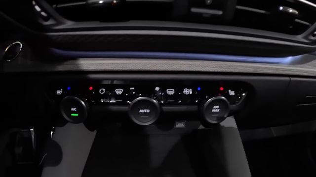 Citroen C5 X Plug In Hybrid 225 EAT 8 Shine Pack Edition C5X New Model Walkaround And Interior K706