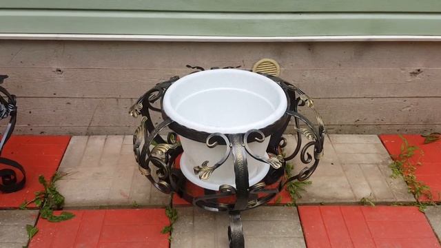 Кованые цветочницы смотреть онлайн