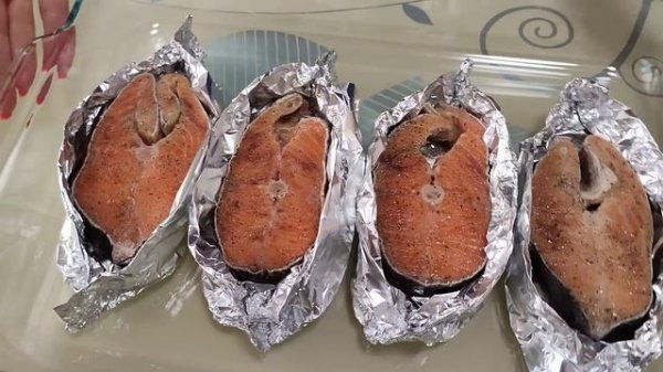 СТЕЙКИ ИЗ ФОРЕЛИ В ДУХОВКЕ, РЫБА В ДУХОВКЕ, САМЫЙ ПРОСТОЙ РЕЦЕПТ, СОЧНО И ВКУСНО