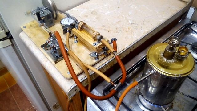 Паровой самодельный двигатель. Homemade steam engine. смотреть онлайн