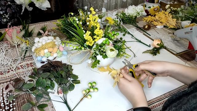 Хендмейд корзинка с цветами. Пасхальная композиция из искусственных цветов смотреть онлайн