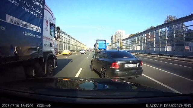 Очередной слепой за рулём легковушки. смотреть онлайн