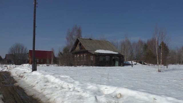 Деревни в глубинке России. Уютная деревня. Дом в продаже за 300 тыс. Заброшенные дома в деревне. смотреть онлайн