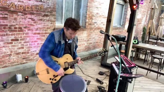 Live Looping with YAMAHA YDS-150 Digital Saxophone #BOSSRC600 #RC600 #LIVELOOPING #YDS150 смотреть онлайн