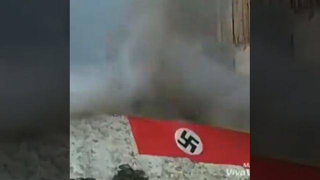 Потому что я влеблен ету песню ищут все смотреть онлайн