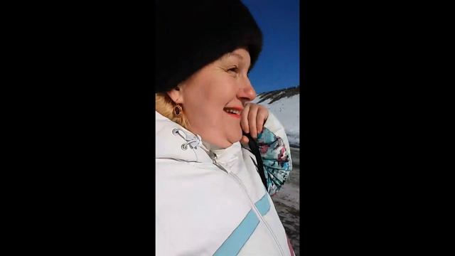 Дора Люкс гуляет по набережной Оби в Барнауле #доралюкс #барнаул #doralux #обь смотреть онлайн