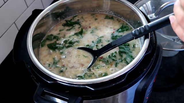 ZUPPA TOSCANA SOUP (INSTANT POT) & BREADSTICKS 2019 | OLIVE GARDEN COPY CAT смотреть онлайн