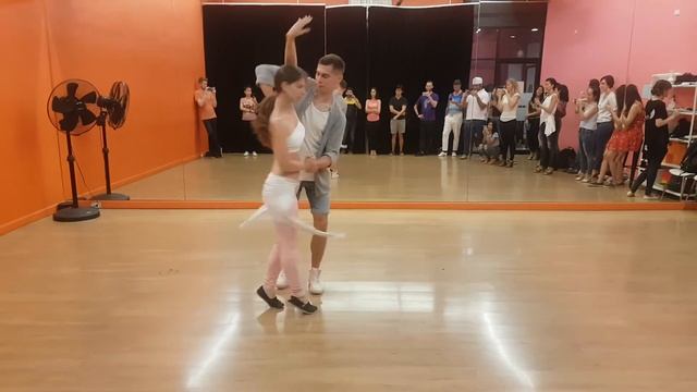 Bangkok Salsa Tuesday - Kizomba Practice Video by Aydar on 25.02.20 rumPUREE World Dance Studio смотреть онлайн
