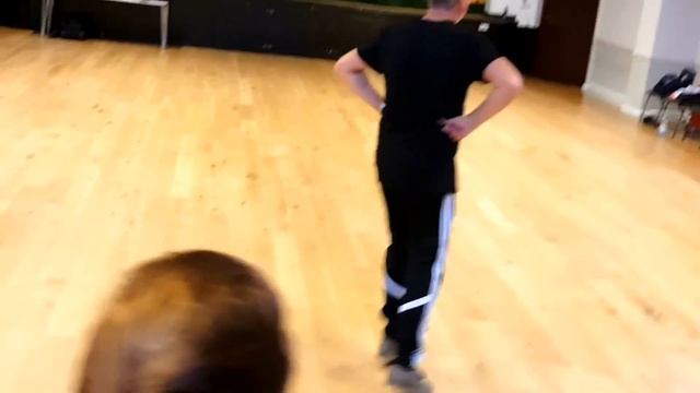 Учим хоро Зелена салата / Стефчовото , FTF Priateli, Palmers Green, zelena salata смотреть онлайн