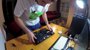 Замена материнской платы на ноутбуке. Ноутбук Samsung NP300E5A.