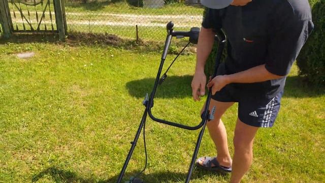 Universalrotak 36-560 / Universal Rotak 36-550 Пробуем аккумуляторная косилка Bosch 2019 года смотреть онлайн