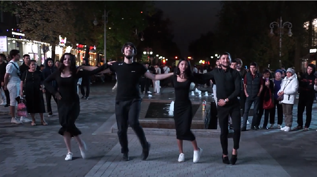 Лезгинка Казахстан 2024 Lezginka Kazaxstan Девушки Танцуют Алматы Dance Гогия ALISHKA Красивая Песня смотреть онлайн