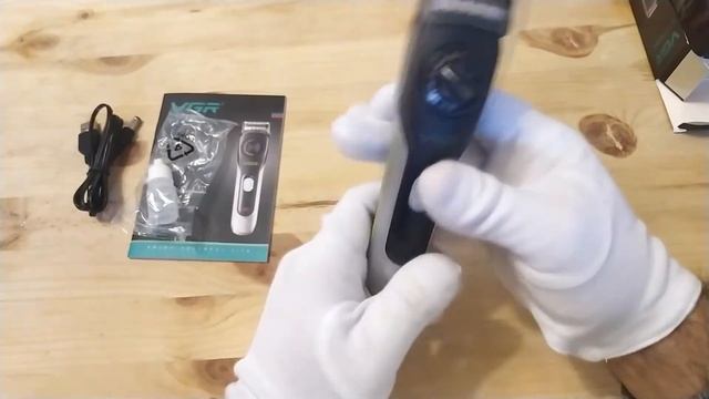 Удобный триммер для бороды и усов, машинка для бороды VGR V-028 с регулировкой длины смотреть онлайн