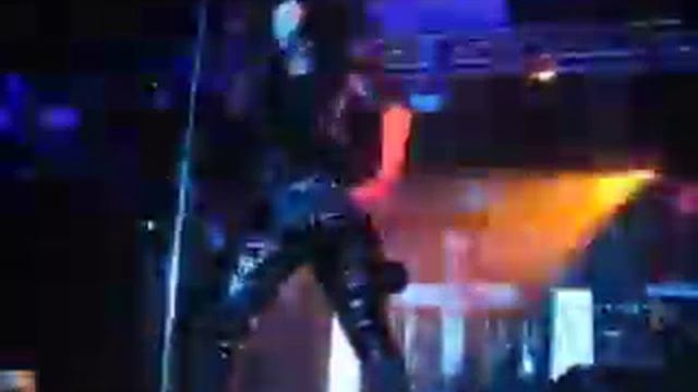 Михаэль Драу, танец под "Фетишизм", 11.09.11, Зал Ожидания смотреть онлайн