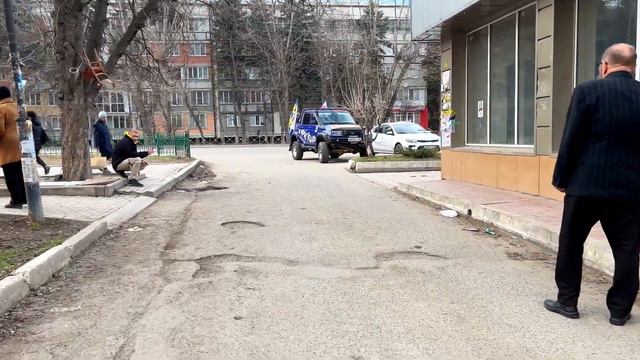 Красота есть во всем, но не всем дано это видеть.(Каждая вещь имеет красоту, но не каждый её видит. смотреть онлайн