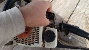 пила Штиль плохо заводиться  - одна из причин.