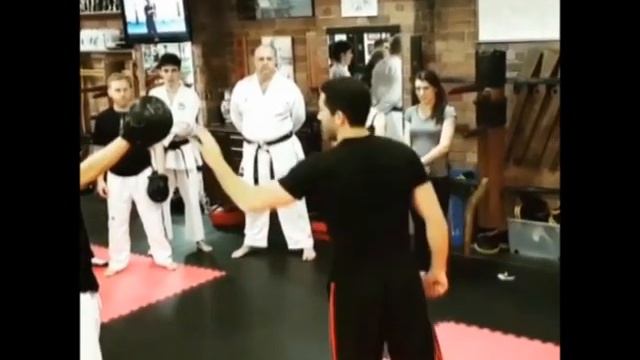 Скотт Эдкинс.. Самый совершенный кино боец 21 века... Тренировки и философия... смотреть онлайн