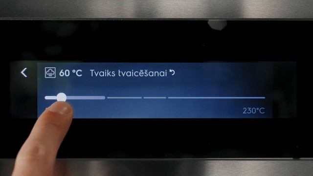 Kā izmantot Steamify funkciju Electrolux cepeškrāsnī смотреть онлайн