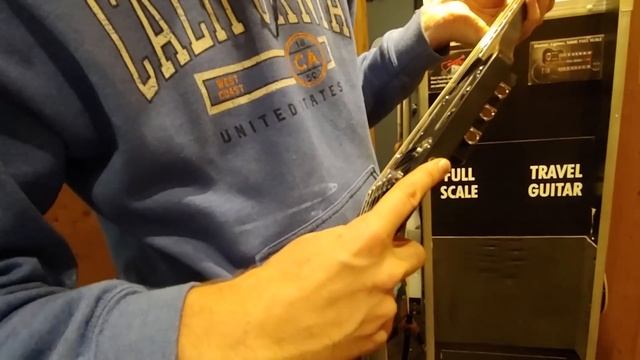 Traveler Guitar - страшненькие гитары для путешествий в Guitar Center смотреть онлайн