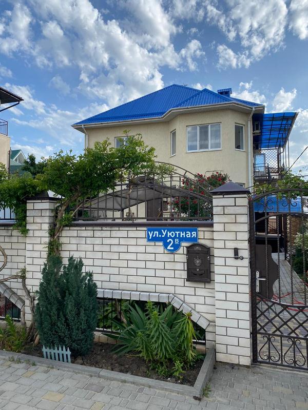 Отдых в Витязево частный сектор. Недорогое жилье для отдыха в Витязево. «ЛиАрт» ГОСТЕВОЙ ДОМ