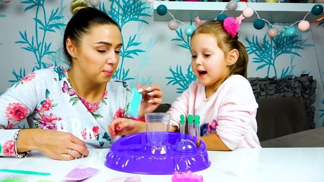 СВОИМИ РУКАМИ Делаем Лизуна Набор Slime DIY Slime Factory Playset Жвачка для рук смотреть онлайн