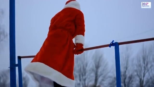 Дед мороз зажигает! Танец Деда Мороза на новогоднем утреннике. смотреть онлайн