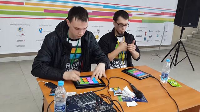 Не Боги горшки обжигают. Ребята жгут смотреть онлайн