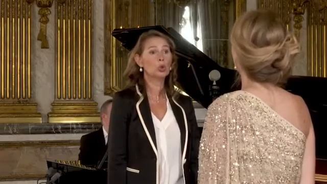 Barcarolle from Les Contes D'Hoffmann - J. Offenbach - Louise Kuyvenhoven & Sophie Koch