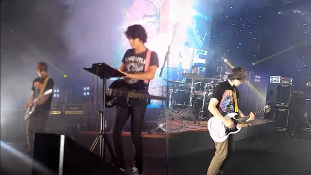 Stereo Love - Давай останемся дома (Live in Морская капуста) смотреть онлайн