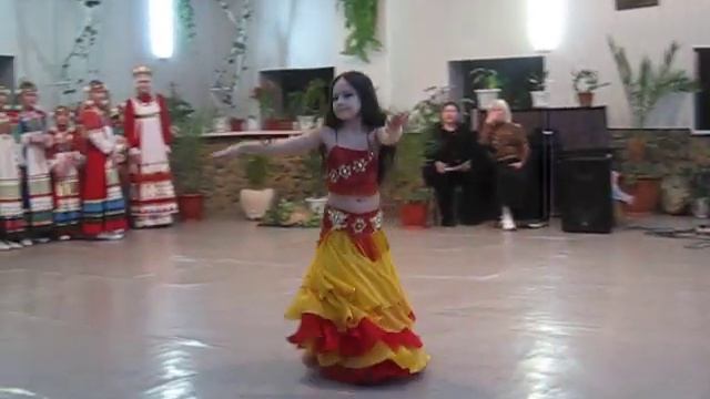 ВОСТОЧНАЯ КРАСАВИЦА смотреть онлайн