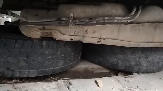 Снятие топливного бака с Kyron