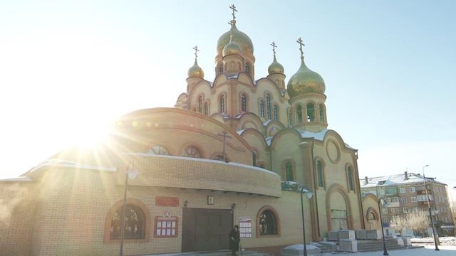 Воздержаться от посещения храмов и церквЕй призвал митрополит Иркутский и Ангарский, временно управ смотреть онлайн