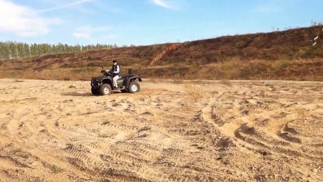 РУССКАЯ ДЕВОЧКА ЖГЁТ НА КВАДРИКЕ !!! смотреть онлайн