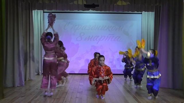 Детский танцевальный коллектив "Родничок", 13-15 лет, т. "Цветочная симфония". смотреть онлайн