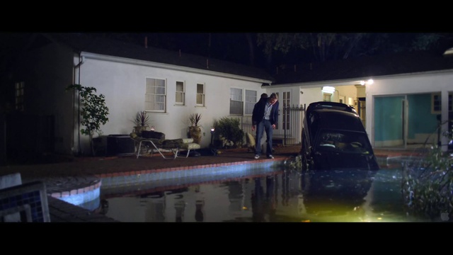 Фрэнки наводит шорох (Frankie Go Boom) - трейлер 2 смотреть онлайн