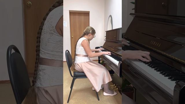 И.С.Бах Трёхголосная инвенция до минор Гончарова София смотреть онлайн