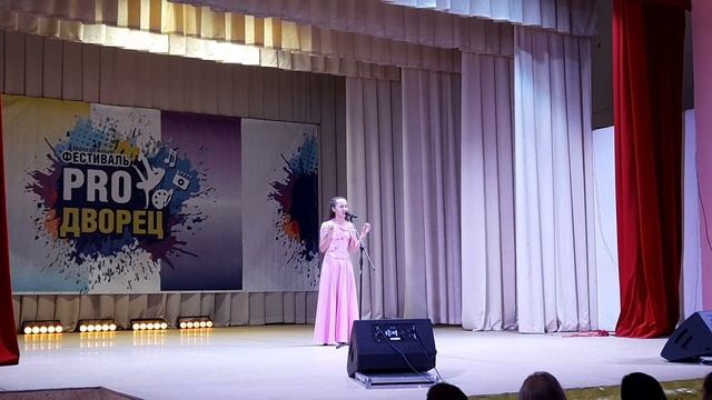 "Крыльями ангела" комп. А.Ольханский. исп. Екатерина Наборщикова. смотреть онлайн