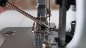 Трехниточный шов на оверлоке. Оверлочные швы. Как обметать край