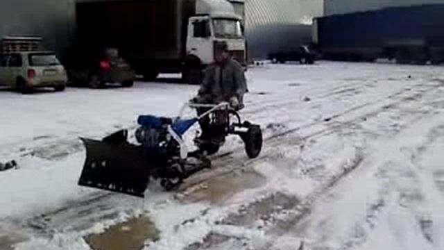 Снегоуборщик мотоблок мб 2 м и прицеп смотреть онлайн