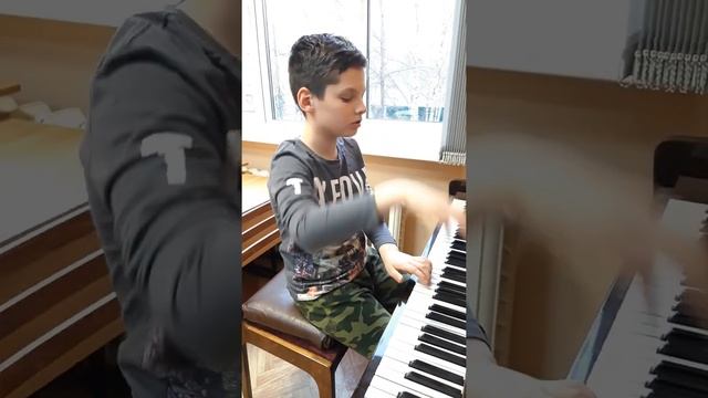 Сольфеджио. №415 без игры из сб.Калм. и Фр. Скатаров Арсений 4кл.