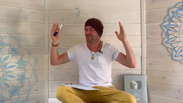 Осторожно Вампиры! 7 Способов Как Люди Забирают Вашу Энергию смотреть онлайн