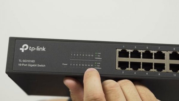 TP-Link TL-SG1016D 16-Port Business Switch | Unboxing & Quick Look