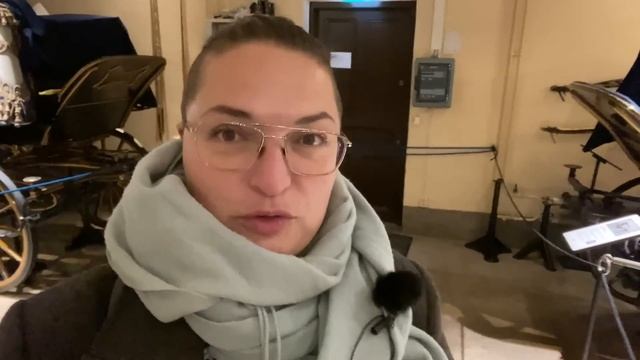 Рождественская ярмарка в королевских конюшнях в Стокгольме смотреть онлайн