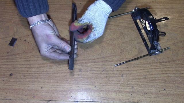 Ручная циркулярная пила из болгарки| часть 2| Приспособление| DIY смотреть онлайн
