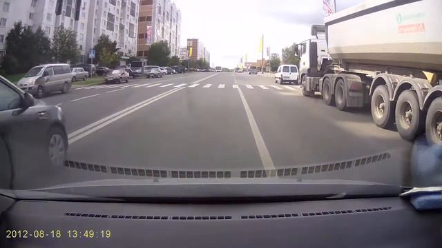 Не все смотрят, куда едут смотреть онлайн