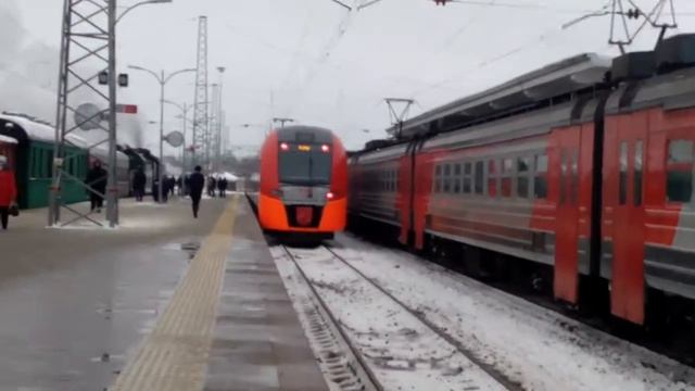 ЛАСТОЧКА СООБЩЕНИЕМ САНКТ-ПЕТЕРБУРГ— ВЫБОРГ отправляется от ФИНЛЯНДСКОГО ВОКЗАЛА. смотреть онлайн