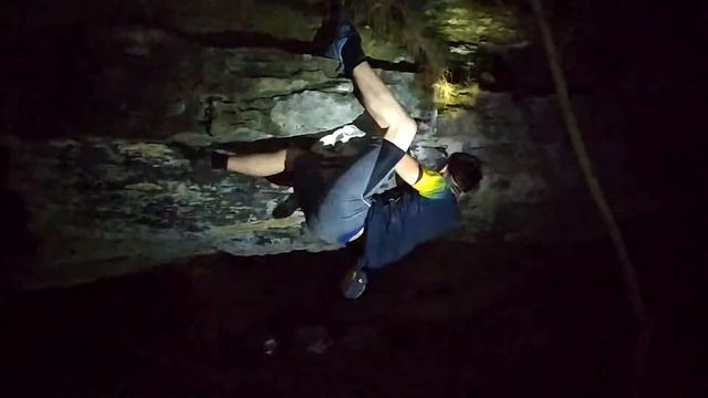 Типо боулдеринг, но уже без каски смотреть онлайн