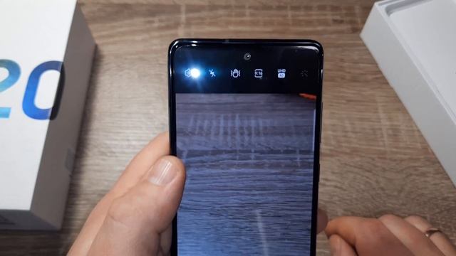 Самсунг Galaxy S 20 FE , Три Камеры , 4 К 60 FPS и Оптическая Стабилизация смотреть онлайн
