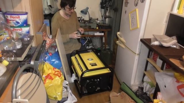 Распаковка и первый запуск генератора Кентавр КБГ-258а смотреть онлайн