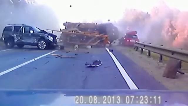СЛАБОНЕРВНЫМ НЕ СМОТРЕТЬ!!!!!! смотреть онлайн